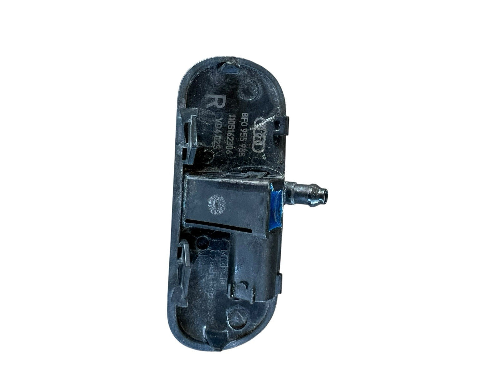 2013-2016 AUDI A5 WINDSHIELD RIGHT SPRAY NOZZLE OEM  8F0 955 988