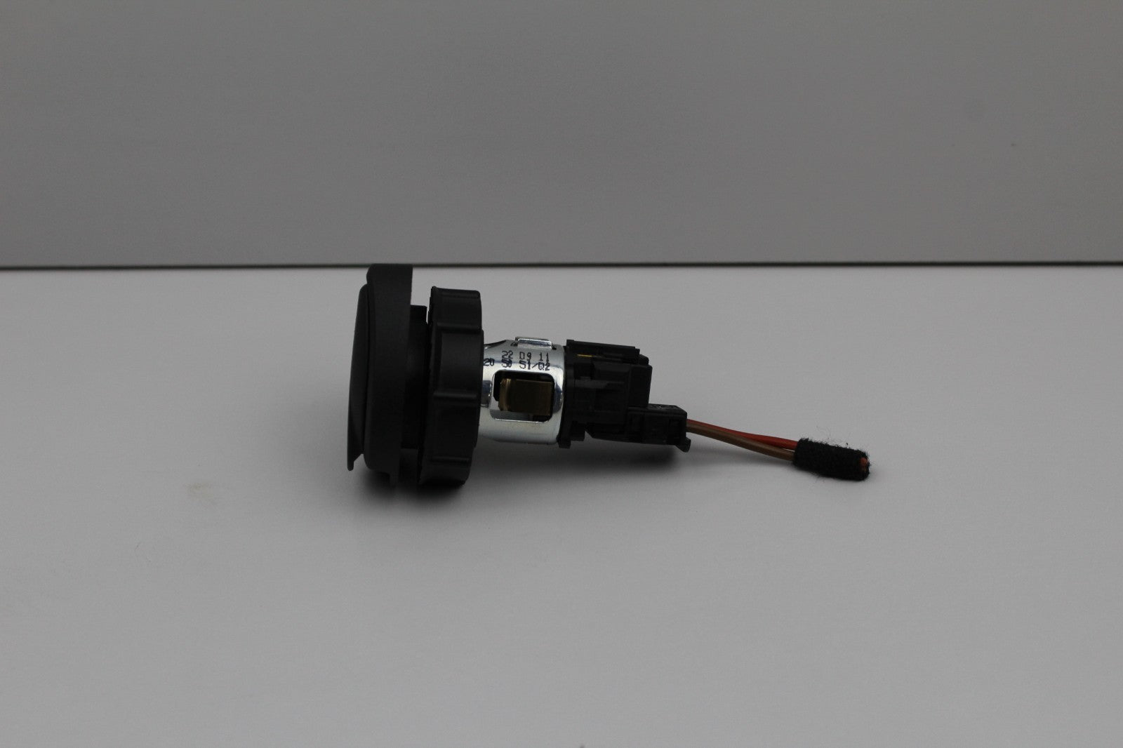 2011-16 MERCEDES E350 PORT N2 WIRE PLUG CONNECTOR OEM 0375450228
