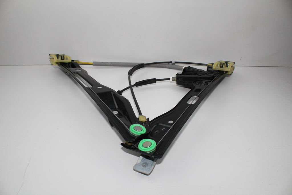 2014-18 FORD TAURUS FRONT RIGHT WINDOW REGULATOR WITH MOTOR OEM 00371B