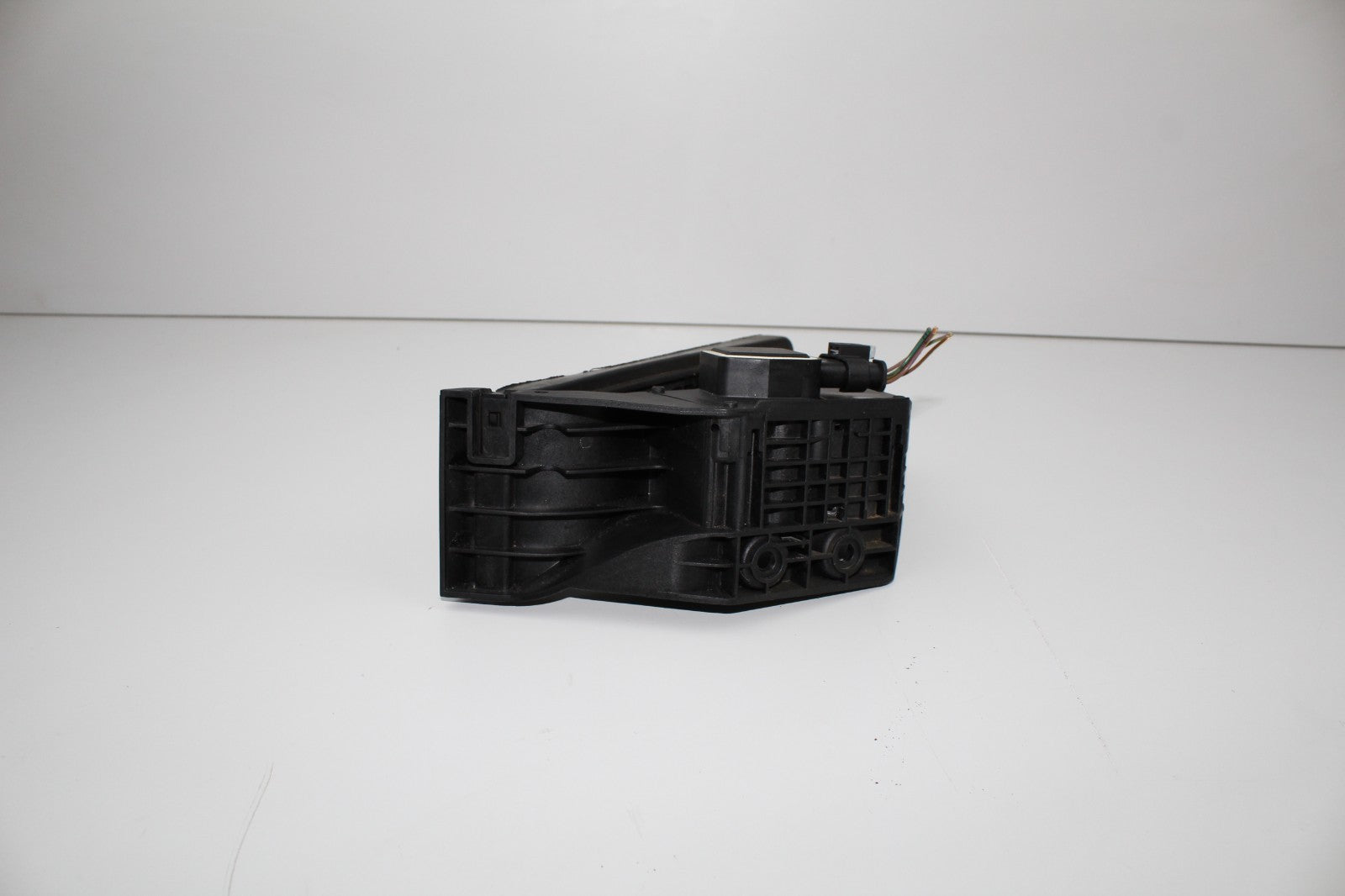 2010-16 MERCEDES E350 GAS PADAL OEM A2043001104
