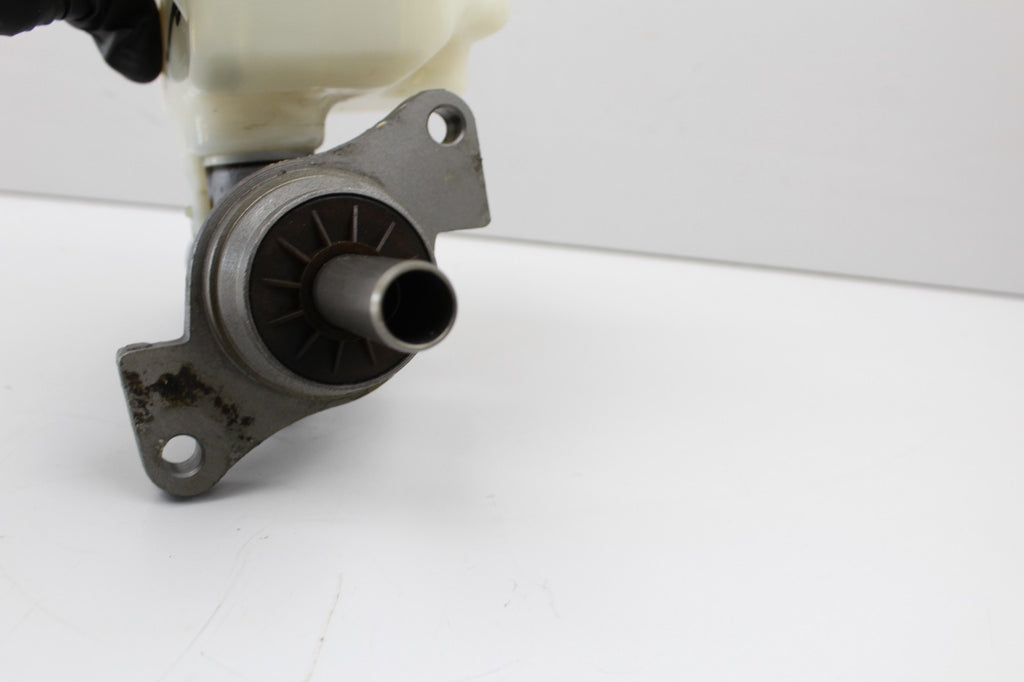 2005-2014 VW Audi Brake Master Cylinder Reservoir 1K1611301E OEM