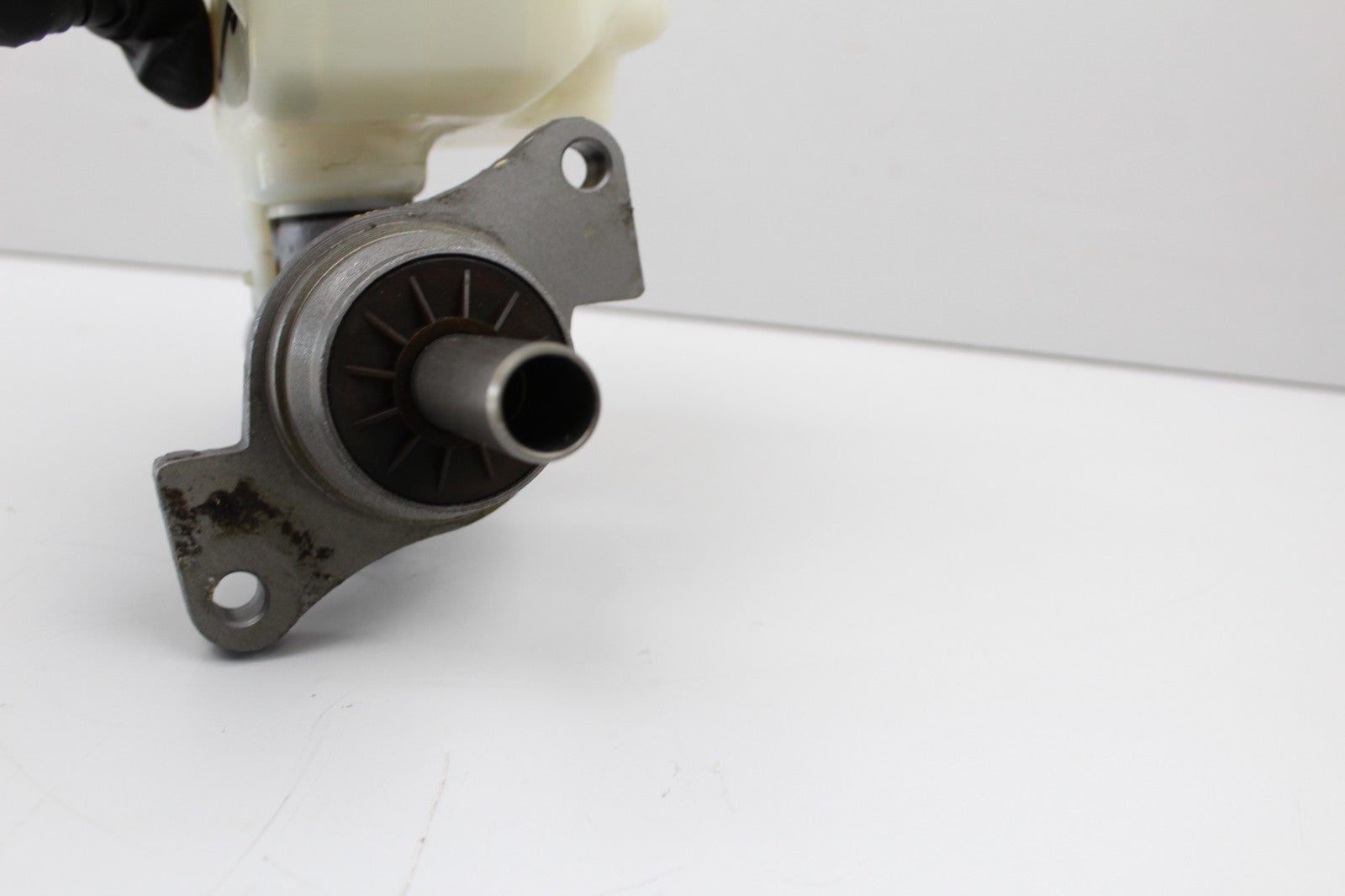 2005-2014 VW Audi Brake Master Cylinder Reservoir 1K1611301E OEM