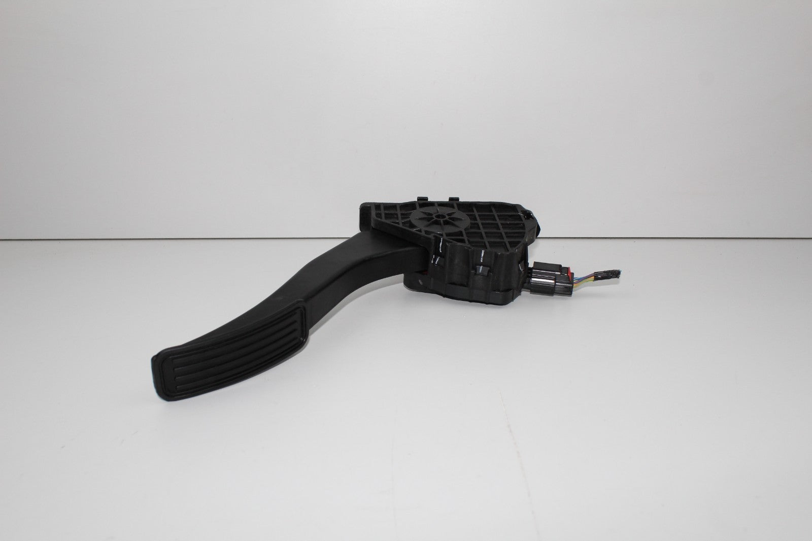 2017 LINCOLN MKZ ACCELERATOR GAS PEDAL OEM D69C9F836AD