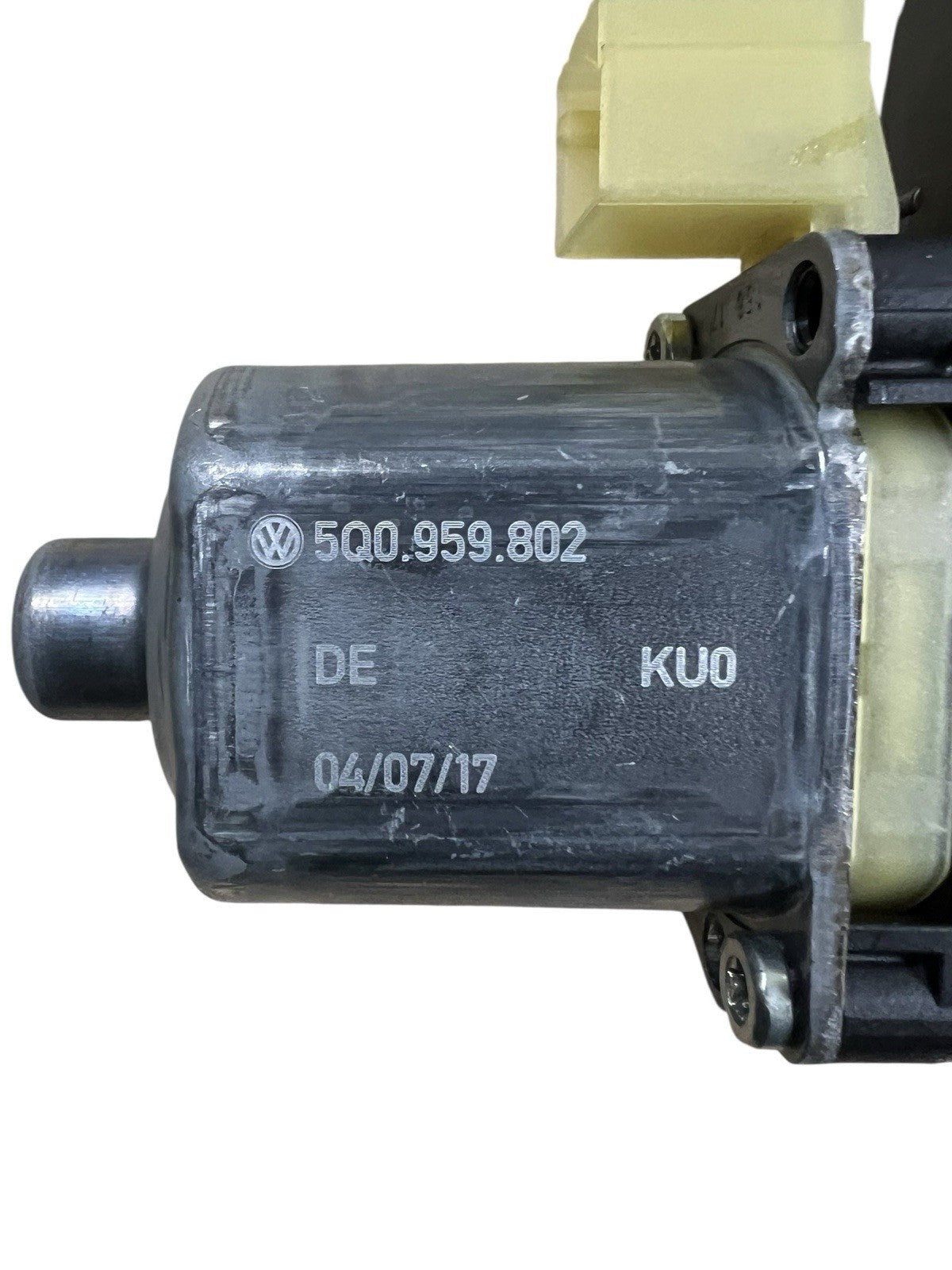 2015-2024 AUDI A3 REAR RIGHT SIDE DOOR WINDOW REGULATOR MOTOR OEM 0130822712