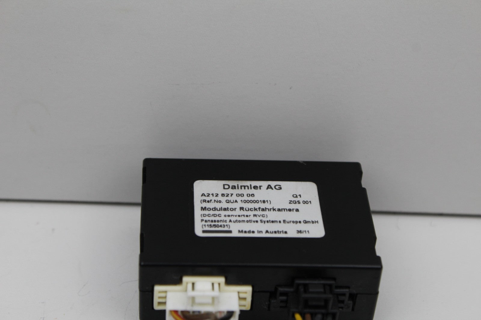 10-16 Mercedes E350 Rear View Backup Camera Control Module Unit OEM A2128270006