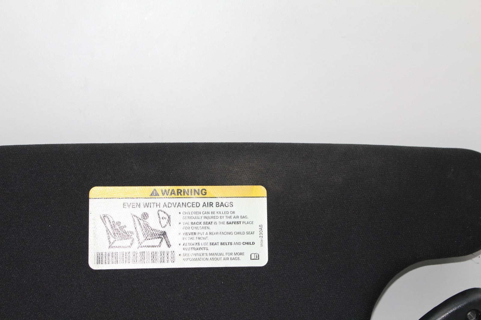 2017-23 DODGE CHALLENGER RIGHT SIDE SUN VISOR OEM 55361230AB
