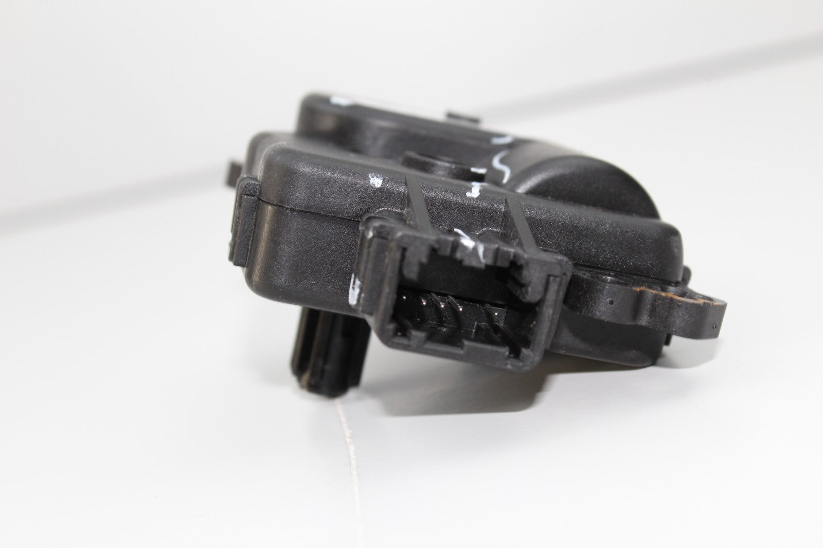 2017-2020 LINCOLN MKZ Defrost Mode Door Actuator-Mode OEM GS7H19E616CA