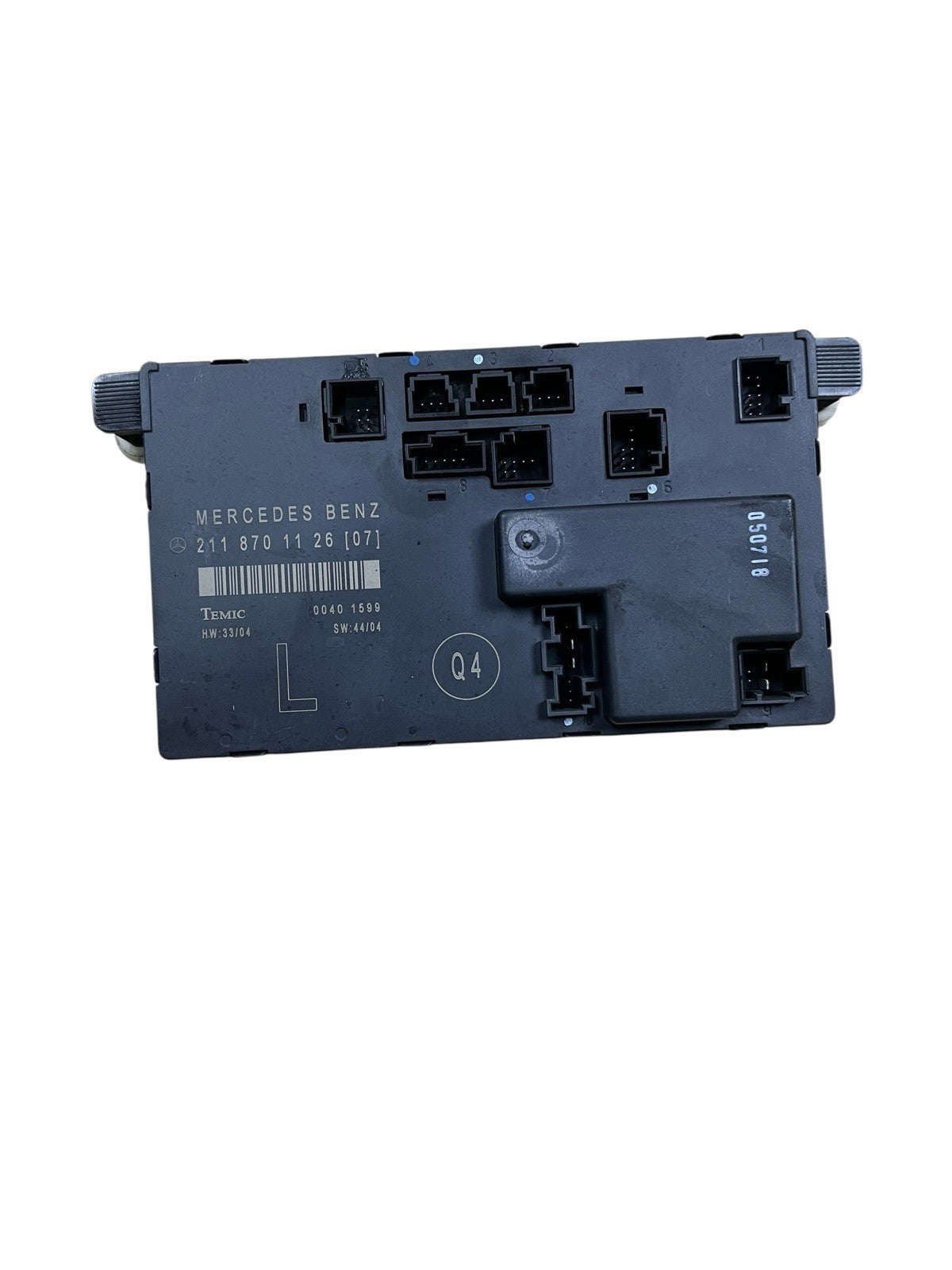 2003 - 2009 Mercedes E350  Front Left Side Door Control Module OEM 2118701126