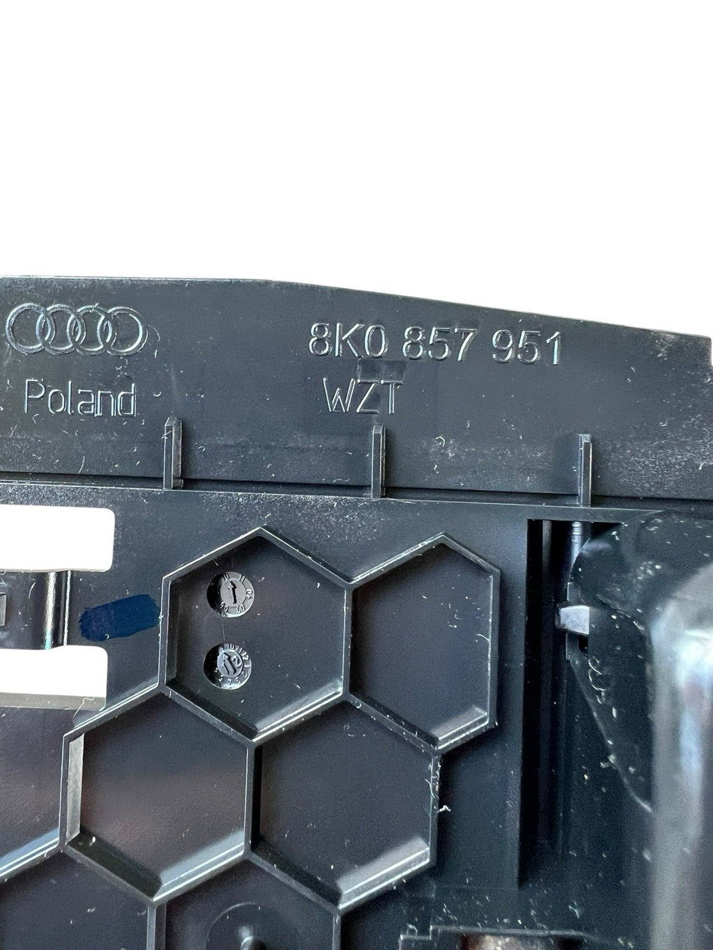2009-2016 Audi S5 A4 A5 Q5 Front Center Console Cup Holder 8K0-857-951-C OEM