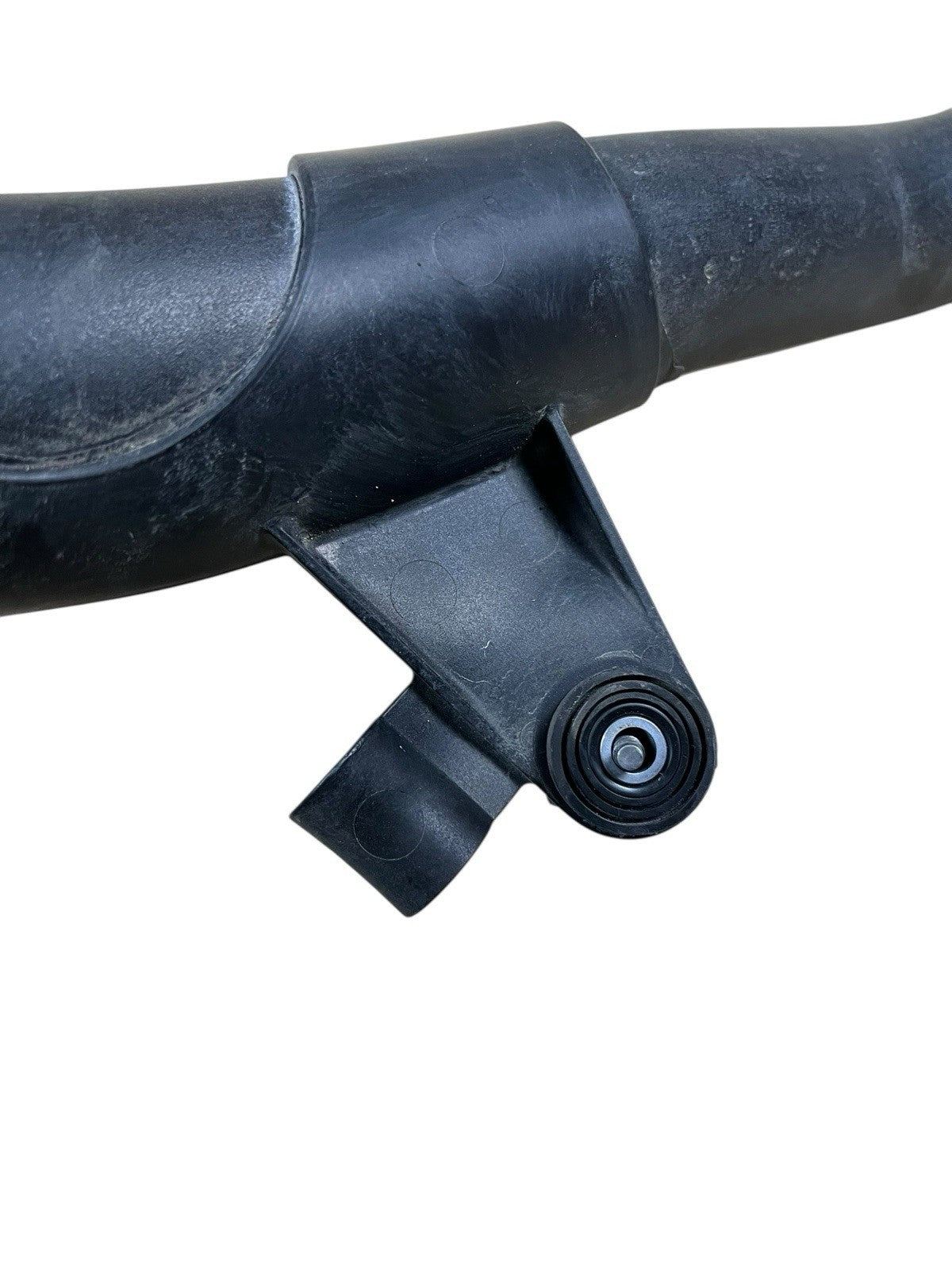2015-2020 Audi A3 InterCooler RIGHT Vacuum Hose Pipe Tube 5Q0145762E OEM