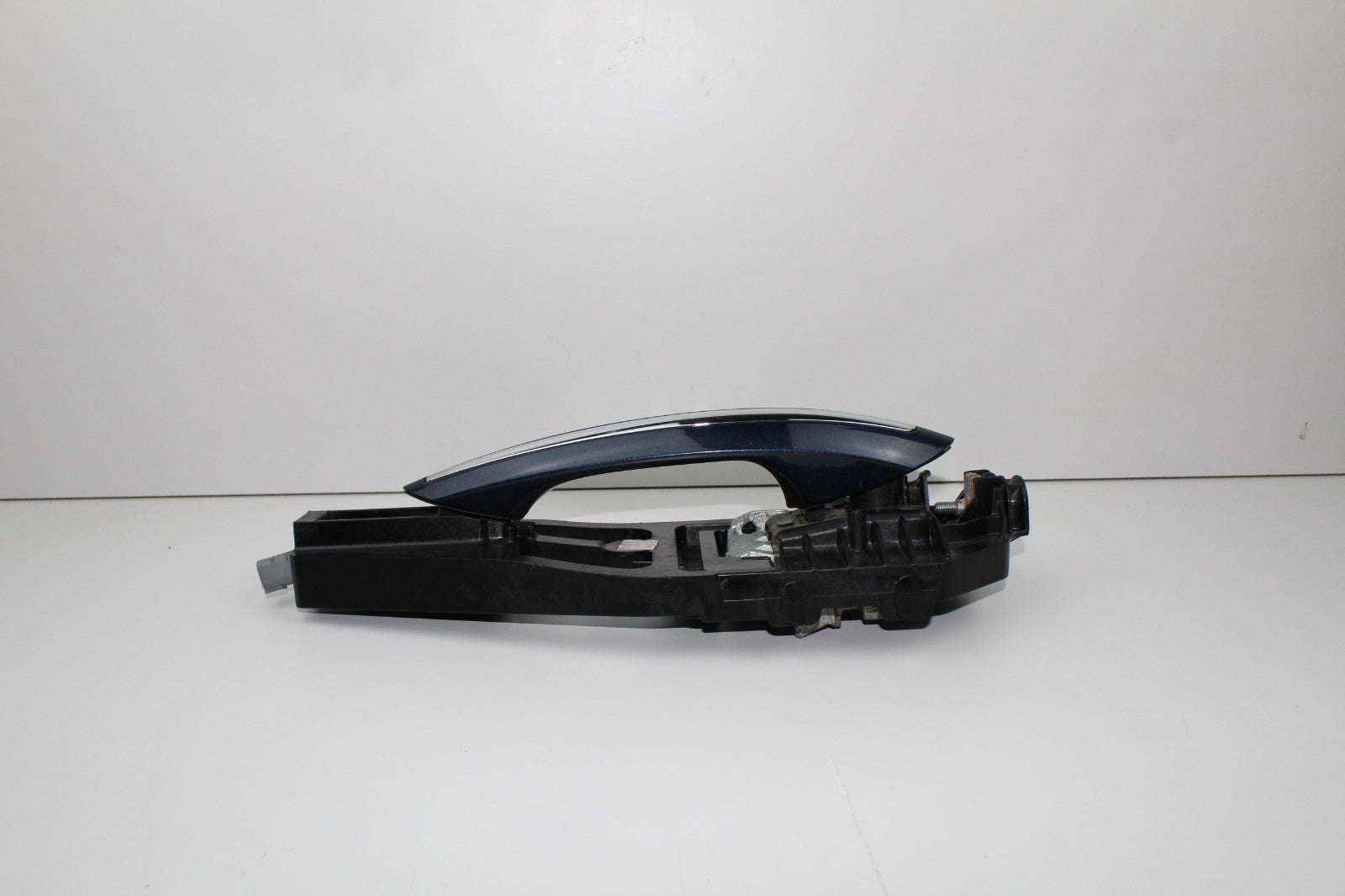 2017-20 LINCOLN MKZ REAR LEFT DOOR HANDLE OEM 94002789
