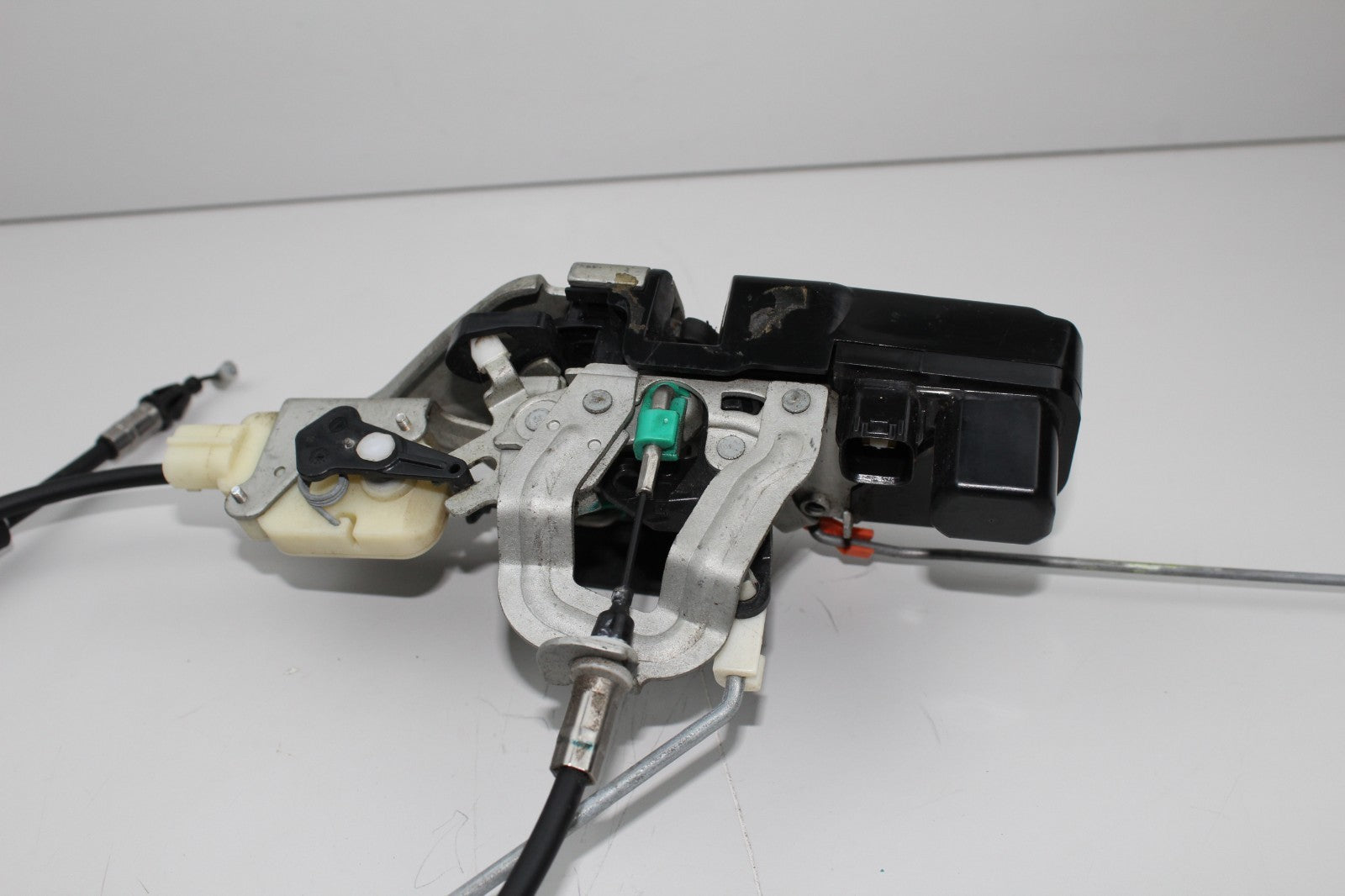 2011-24 DODGE CHALLENGER REAR LEFT SIDE LOCK LATCH AUCTUATOR OEM 1120032