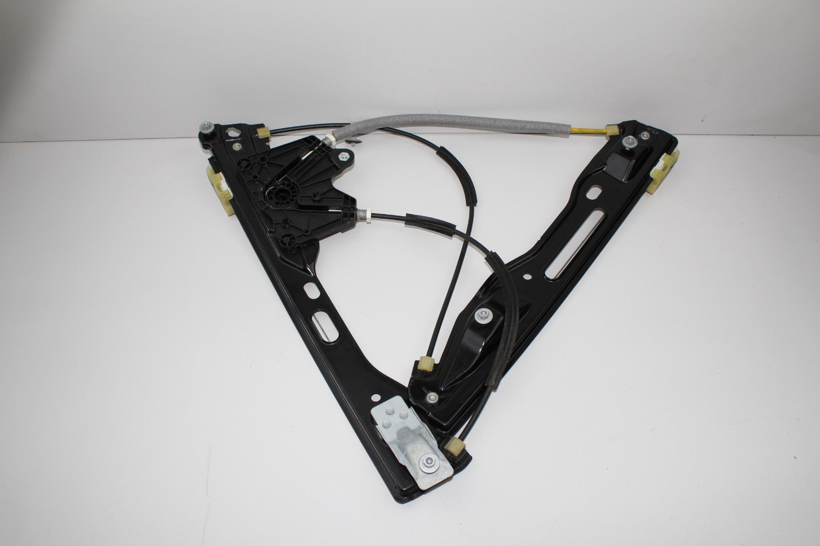 2014-18 FORD TAURUS FRONT RIGHT WINDOW REGULATOR WITH MOTOR OEM 00371B