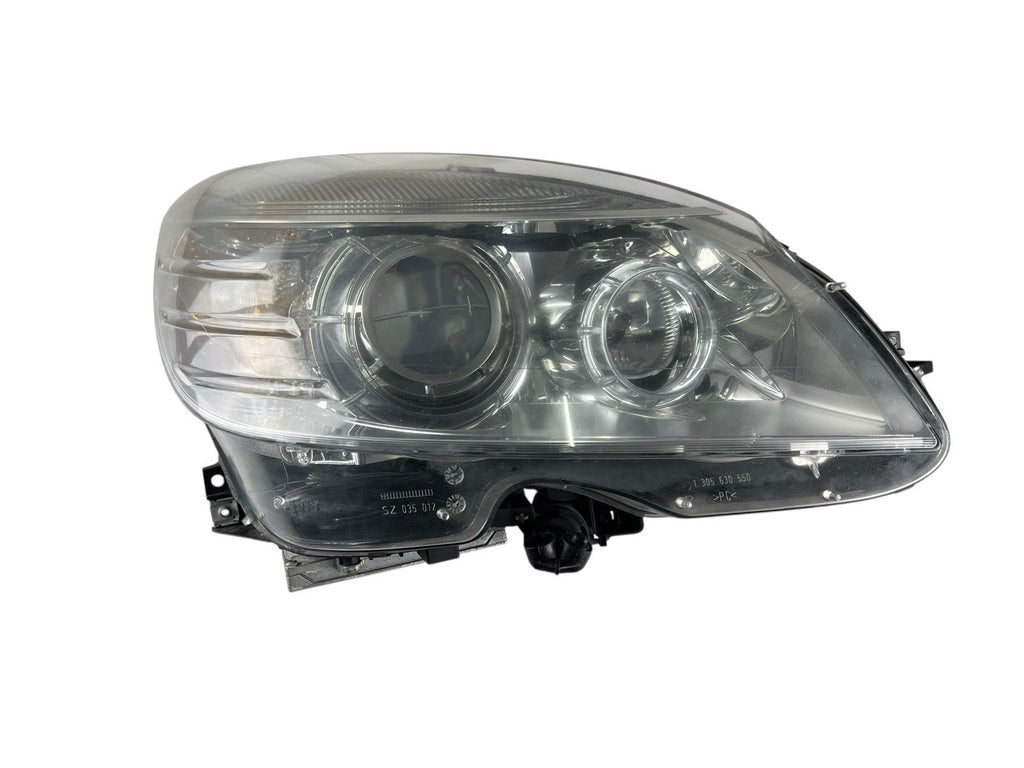 08-11 Mercedes W204 C350 C300 Right Side Headlight Lamp Xenon Assembly OEM