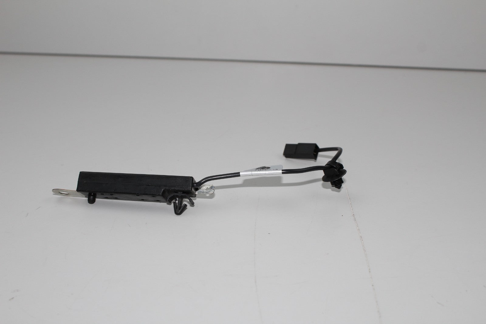 2017-20 LINCOLN MKZ REAR RADIO ANTENNA ISOLATOR CONTROL UNIT OEM DP5T18K891AB