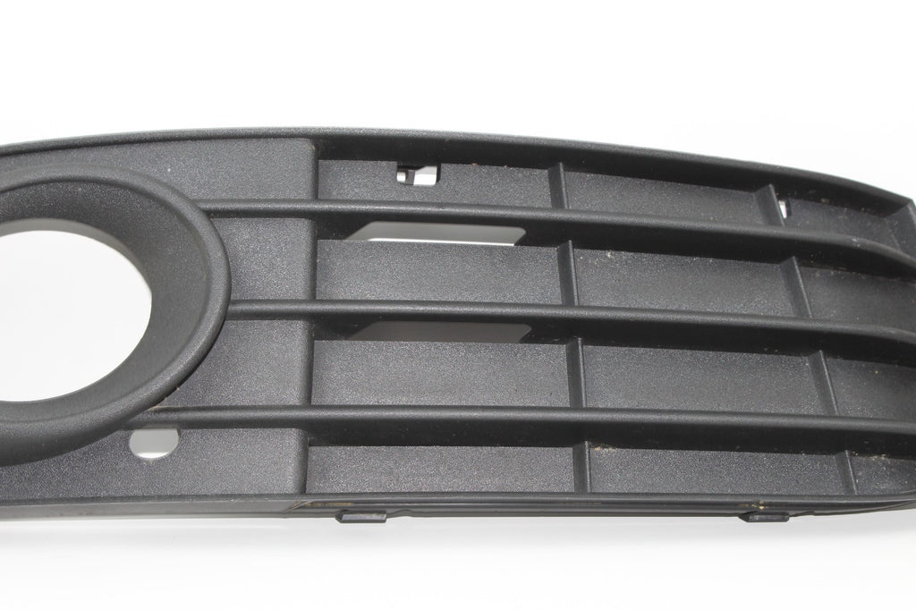2009-12 AUDI A4 FRONT RIGHT FOG LIGHT GRILLE OEM 8K0807682A