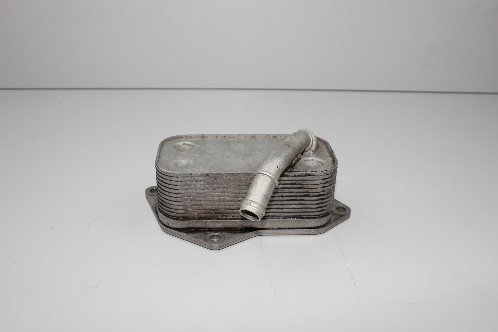 2014-16 BMW 428 XI ENGINE OIL COLER OEM 7525333