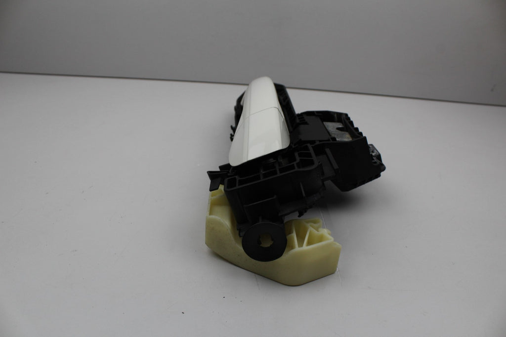 2014-17 MERCEDES E350 REAR RIGHT EXTIRIOR DOOR HANDLE OEM A2047601634