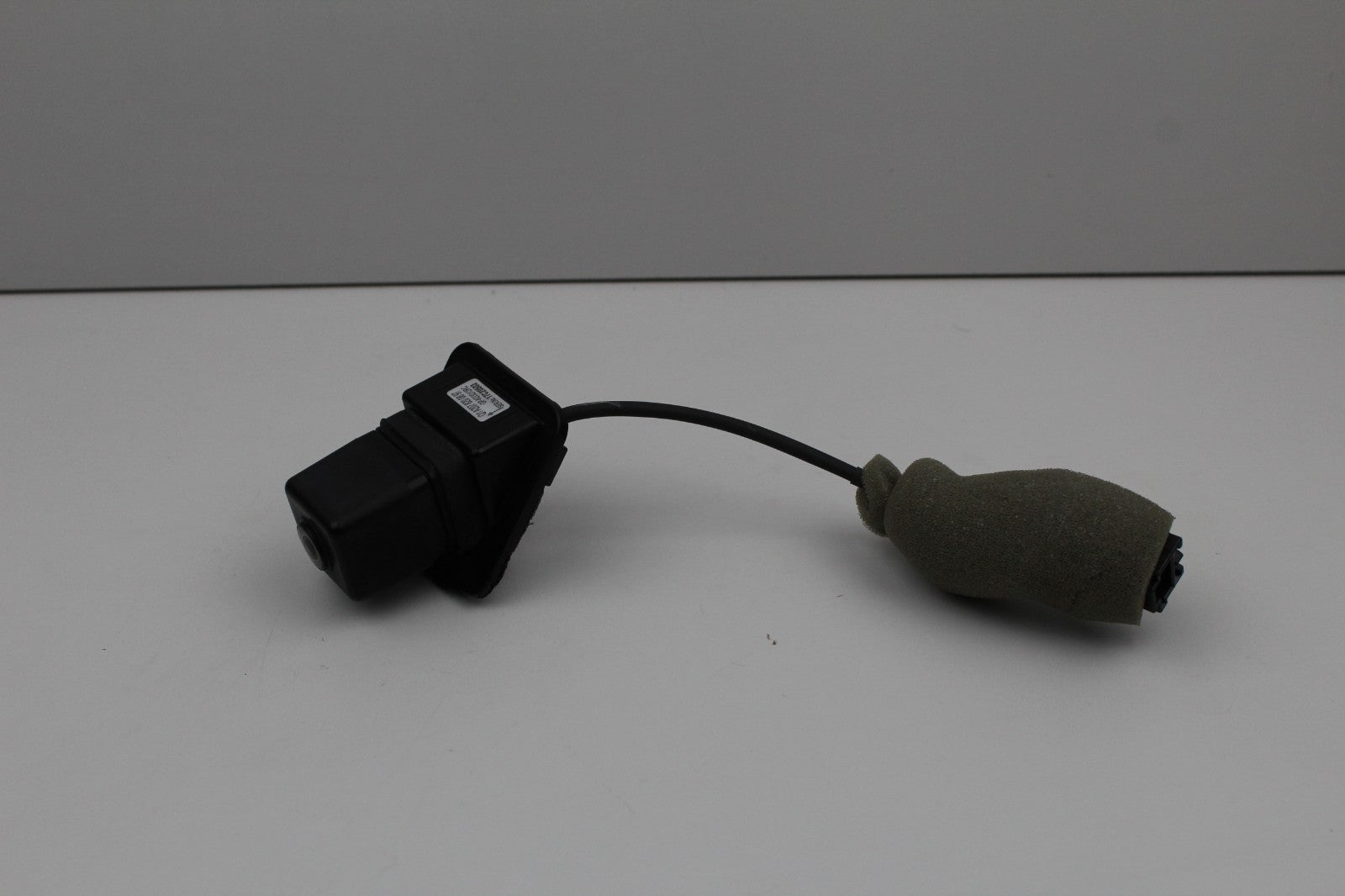 2010-16 MERCEDES E350 REAR VEIW BACKUP CAMERA OEM A2078200897