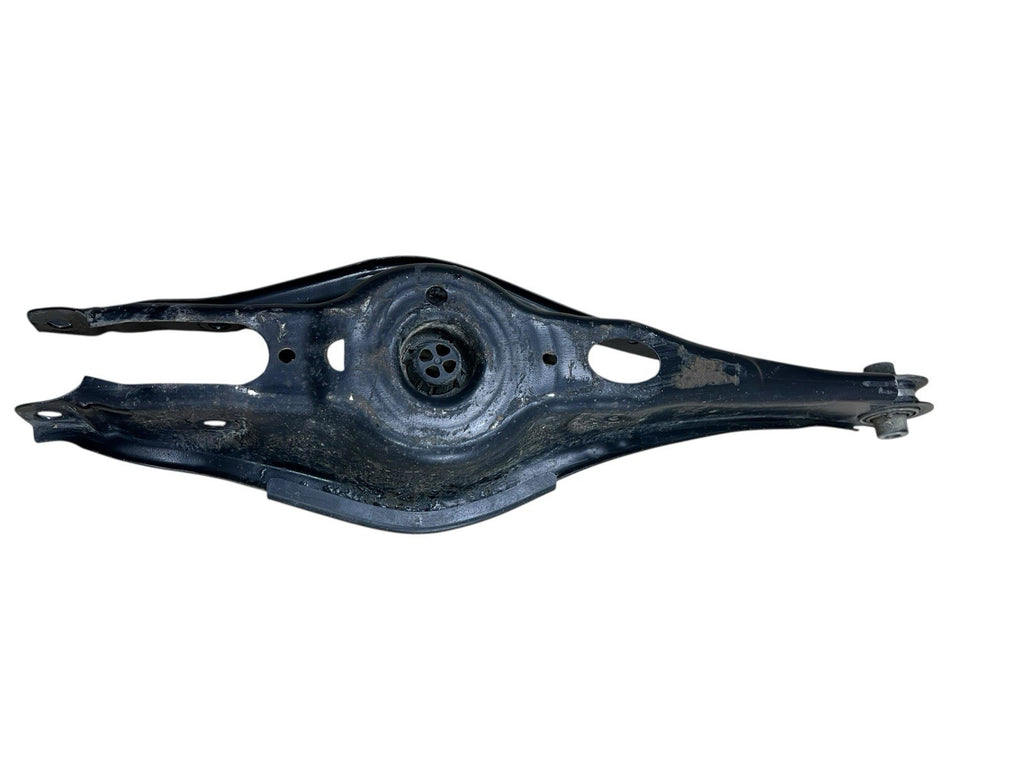 2015-2019 AUDI A3 8V QUATTRO REAR Left SIDE LOWER CONTROL ARM 5Q0505311D OEM
