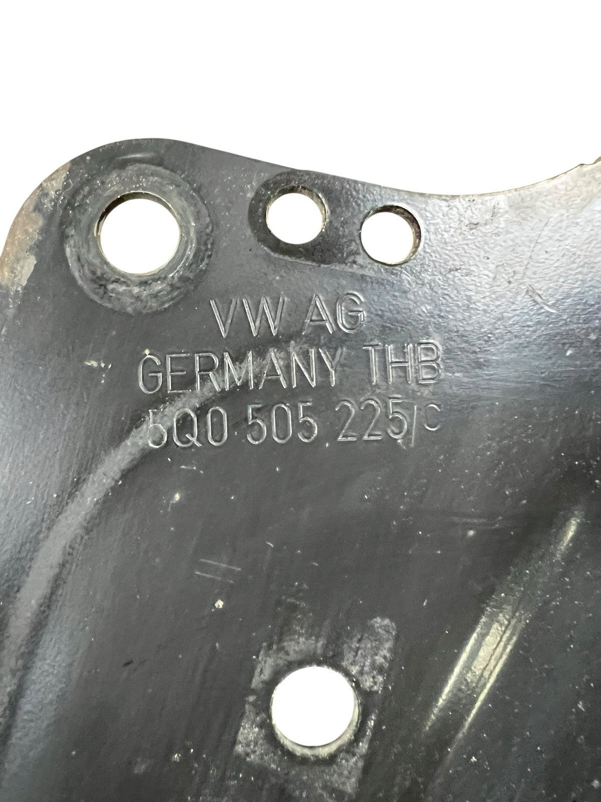 2015-19 Audi A3 Rear Left Side Lower Control Trailing Arm  OEM￼ 5q0505225