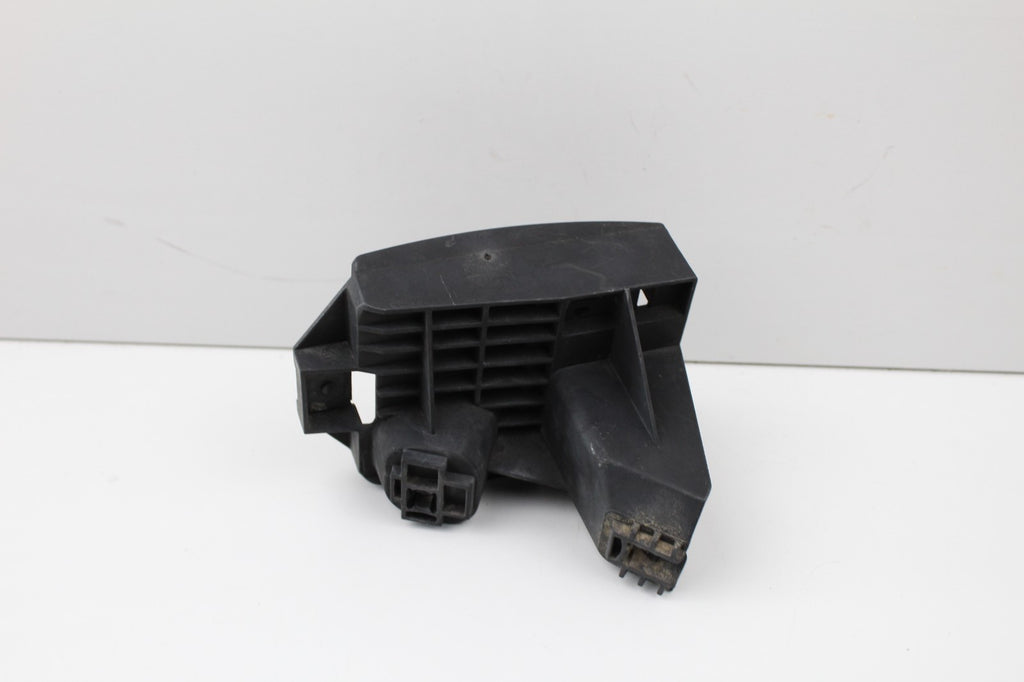 Volkswagen VW OEM Bracket Holder Mount Right RH 17A907456 Genuine