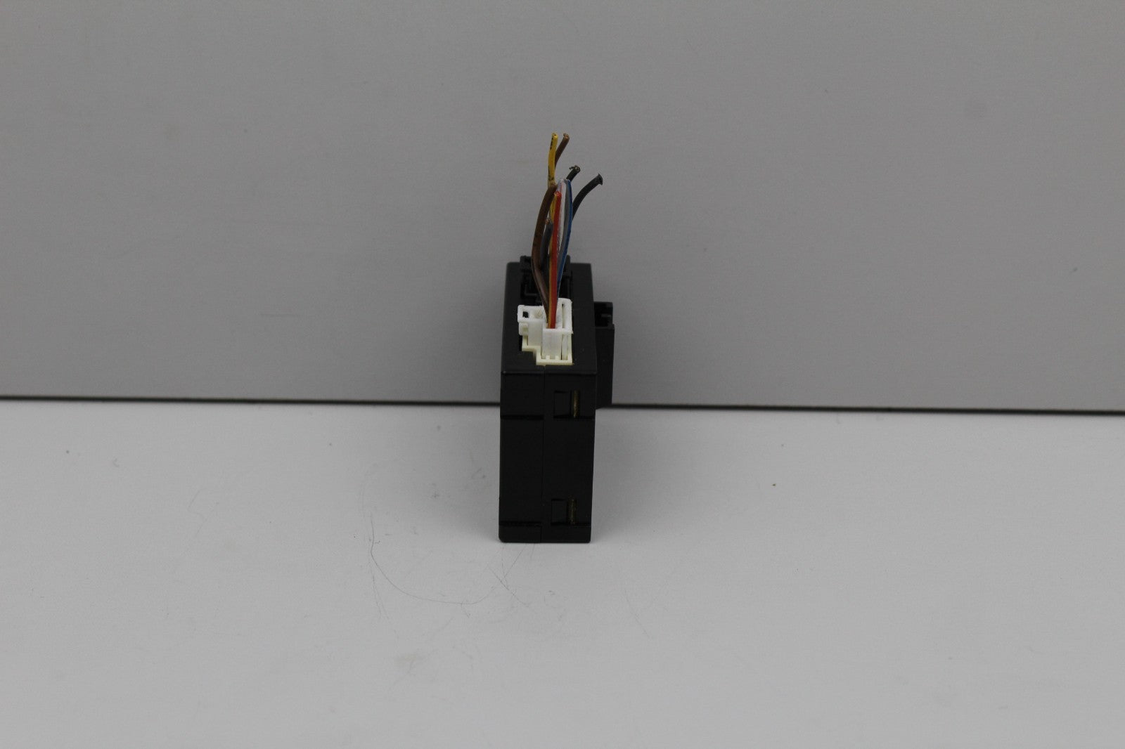 10-16 Mercedes E350 Rear View Backup Camera Control Module Unit OEM A2128270006