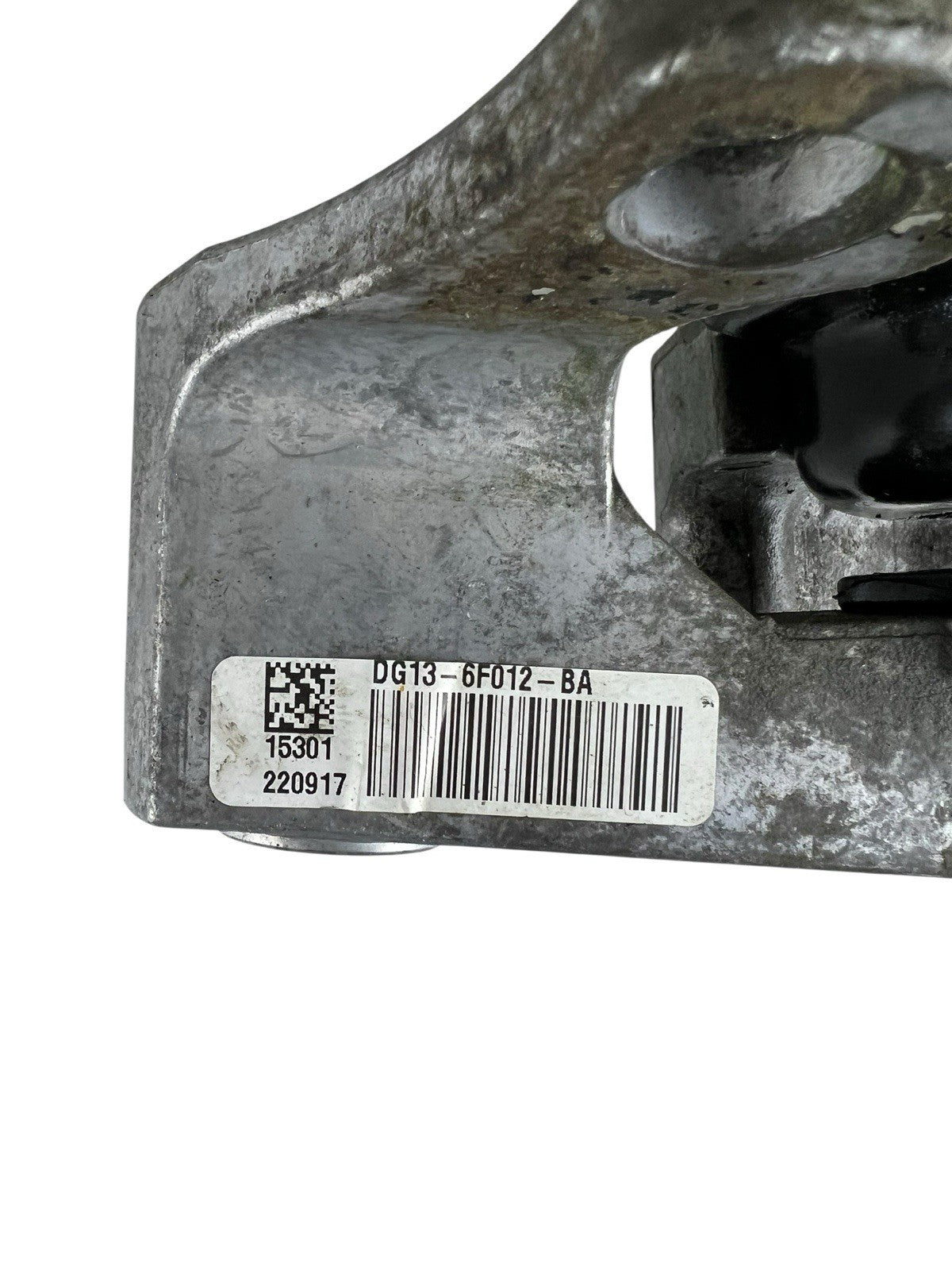 2015  Ford Taurus Right ( Pass)Side Engine Motor Mount Support DG136F012BA OEM