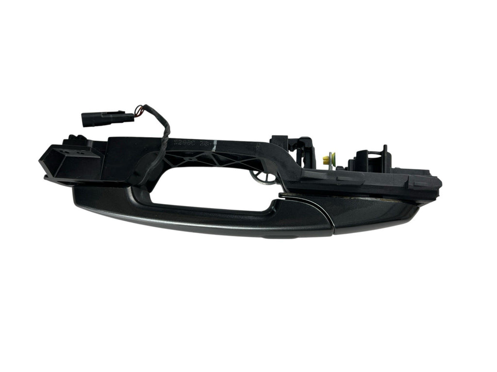 ✅ 2015 Ford Taurus Front Right Door Handle OEM 7426684